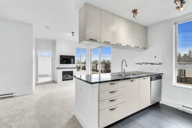 417 - 7418 Byrnepark Walk