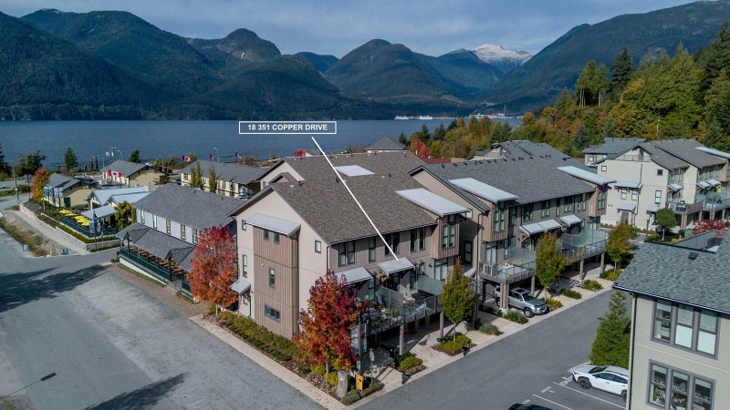 18 - 351 Copper Drive
