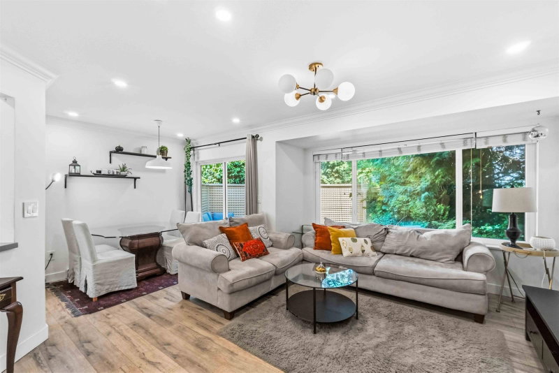 11 - 7400 Minoru Boulevard