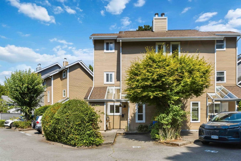 11 - 7400 Minoru Boulevard