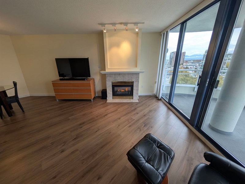 8FL - 6080 Minoru Road