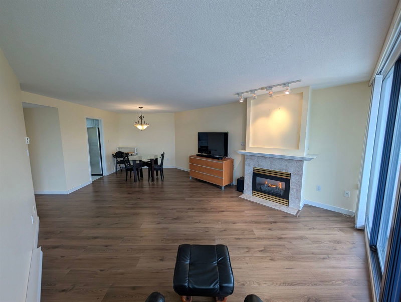 8FL - 6080 Minoru Road