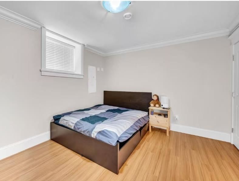 Basement Suite - 3547 46th E