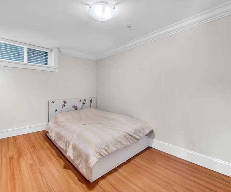 Basement Suite - 3547 46th E