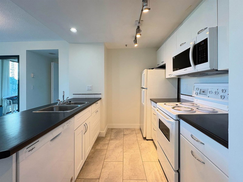 602 - 1331 Georgia Street W