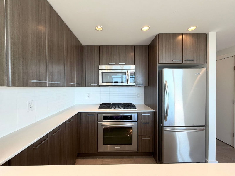 4006 - 2955 Atlantic Avenue