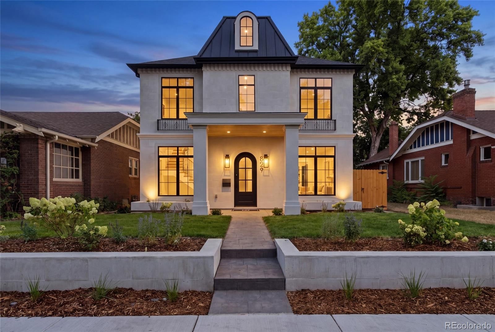 829 Race Street