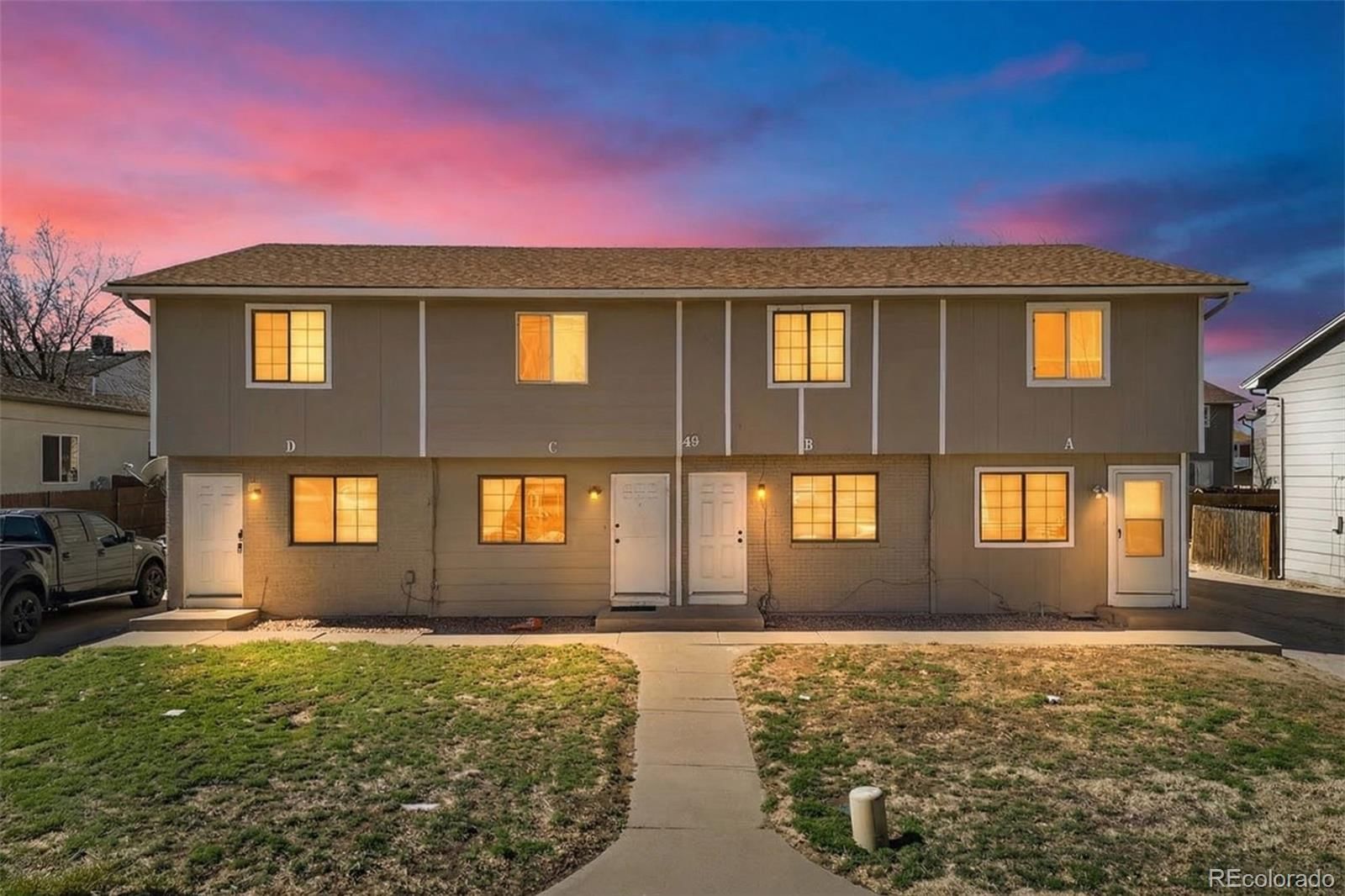 49 Royal Crest Drive