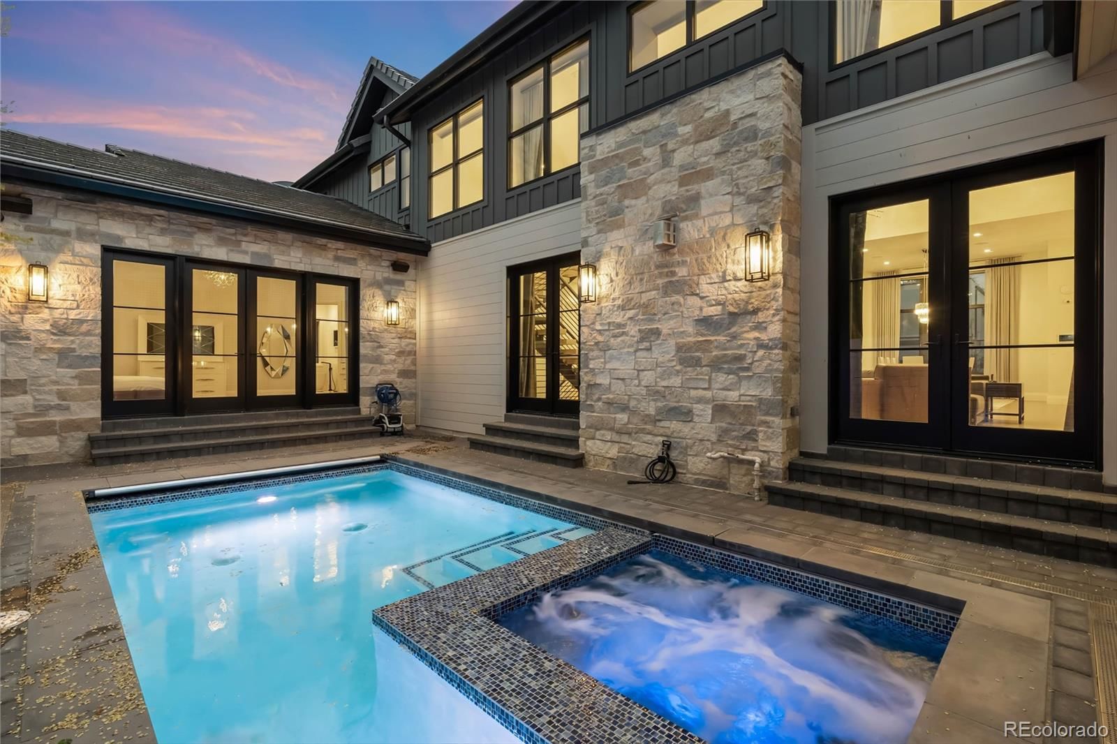 2821 Cedar Avenue #2