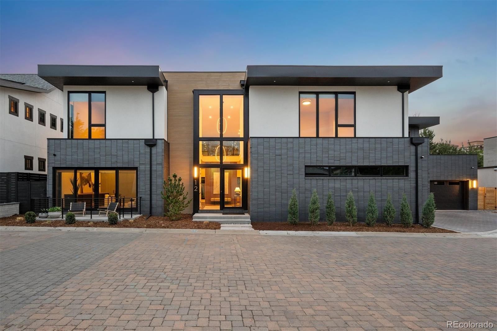 2821 Cedar Avenue #12