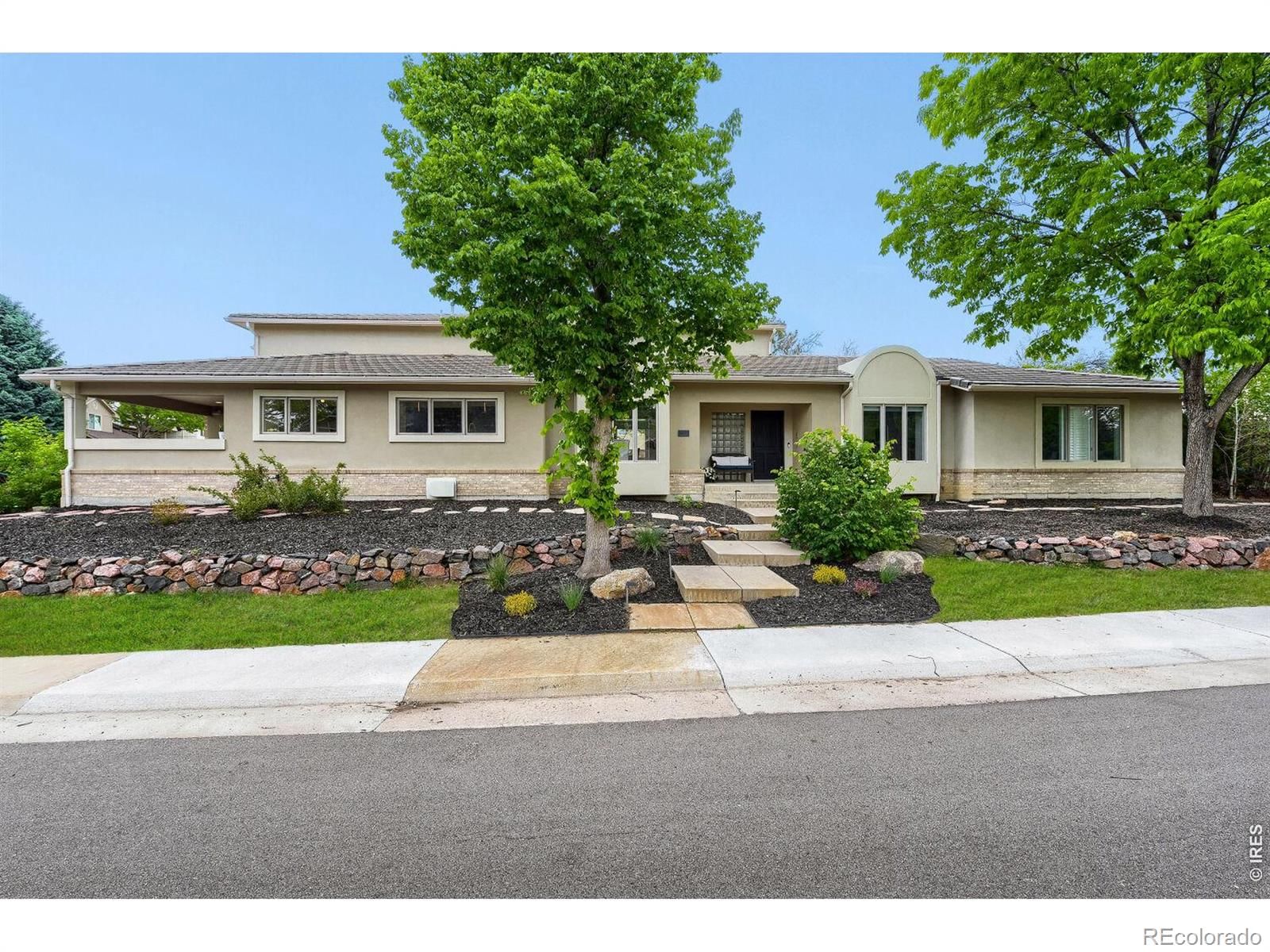 6556 Adams Court