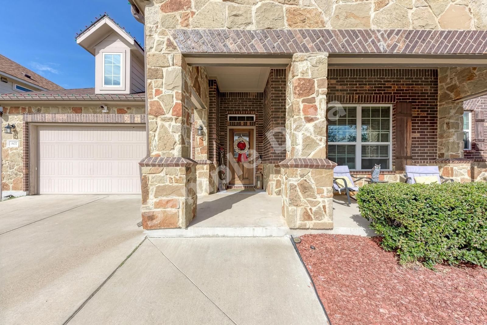 807 Cathedral CT — photo 4