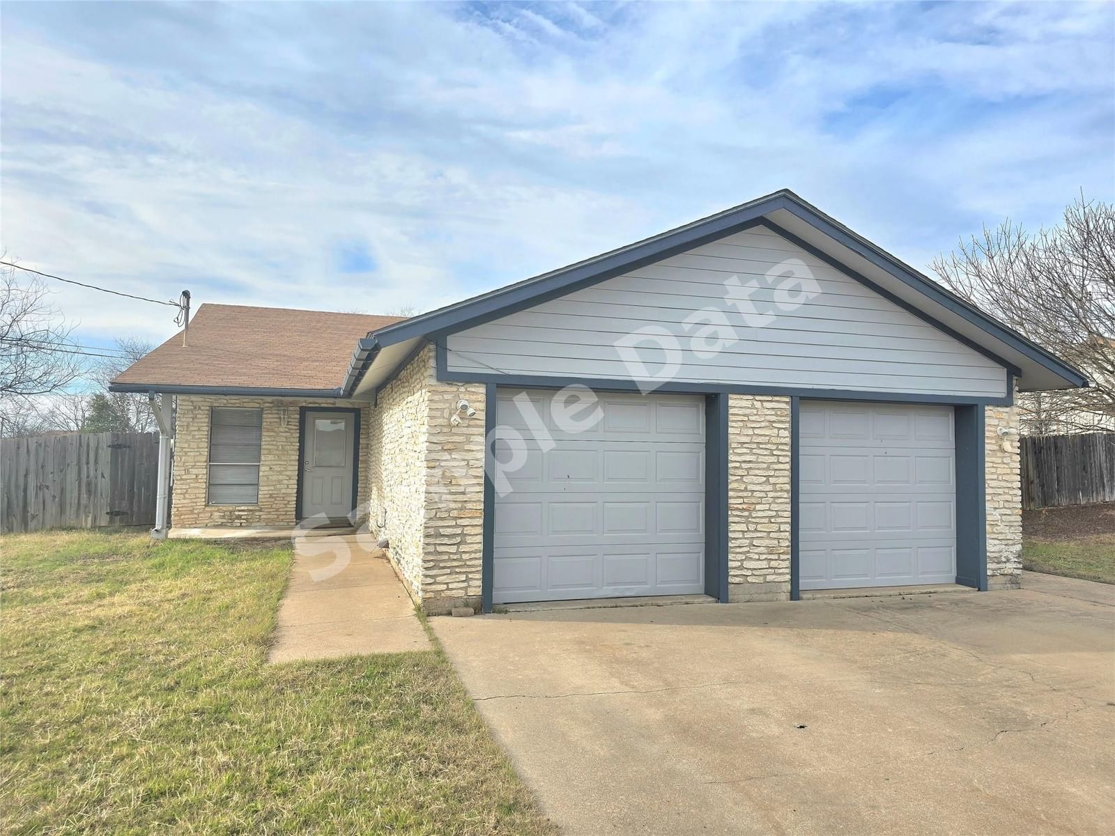Photo of 15208 Spring Hill LN