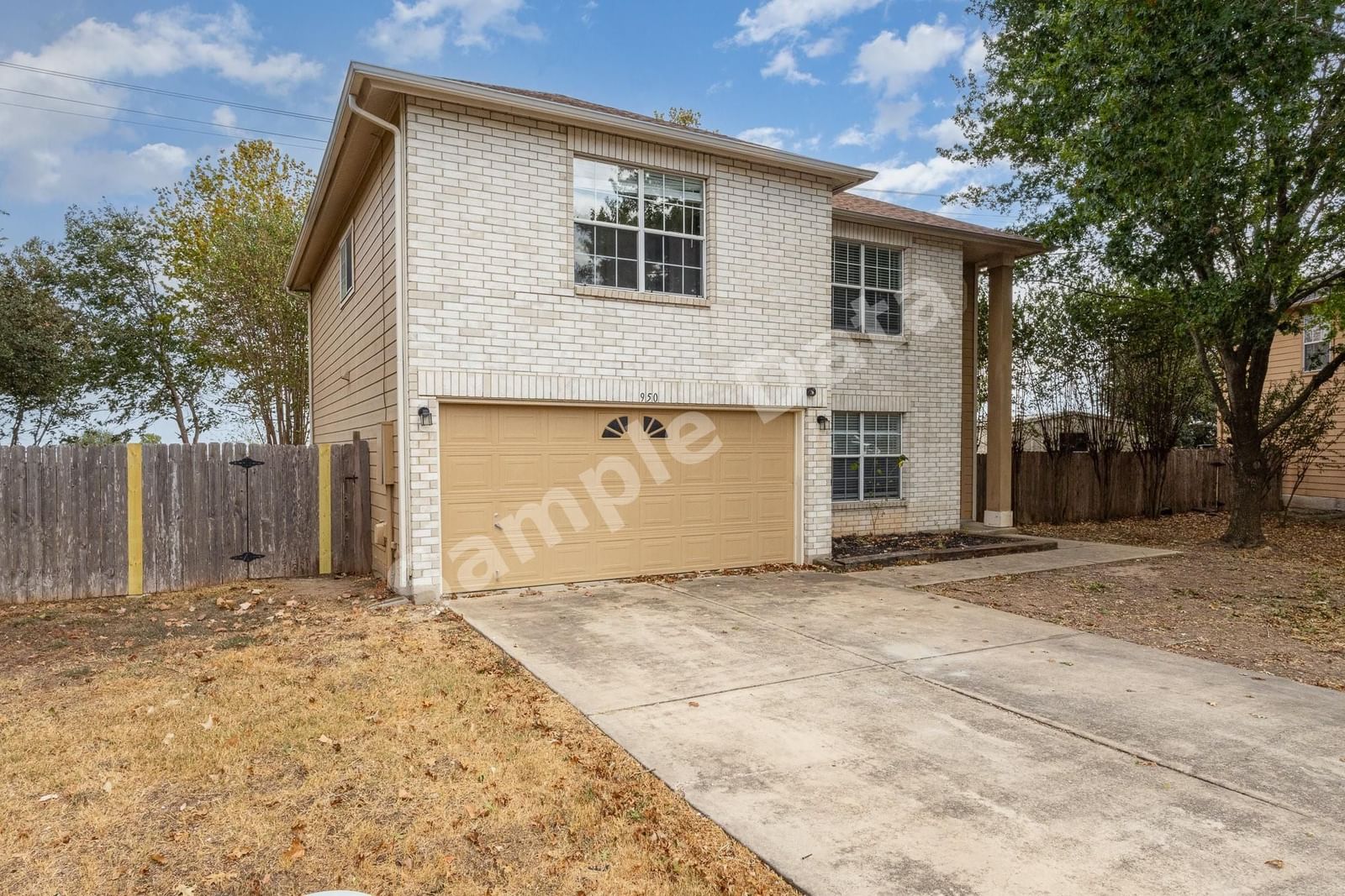 Photo of 950 Whispering Hollow DR