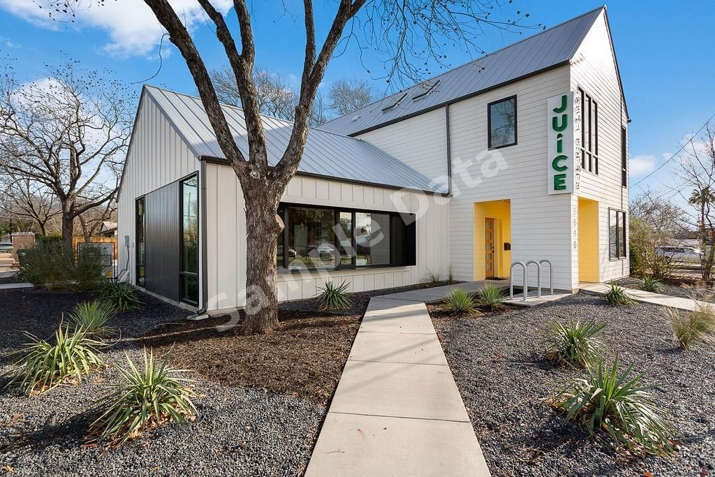 2010 Koenig LN — exterior, monsoon light