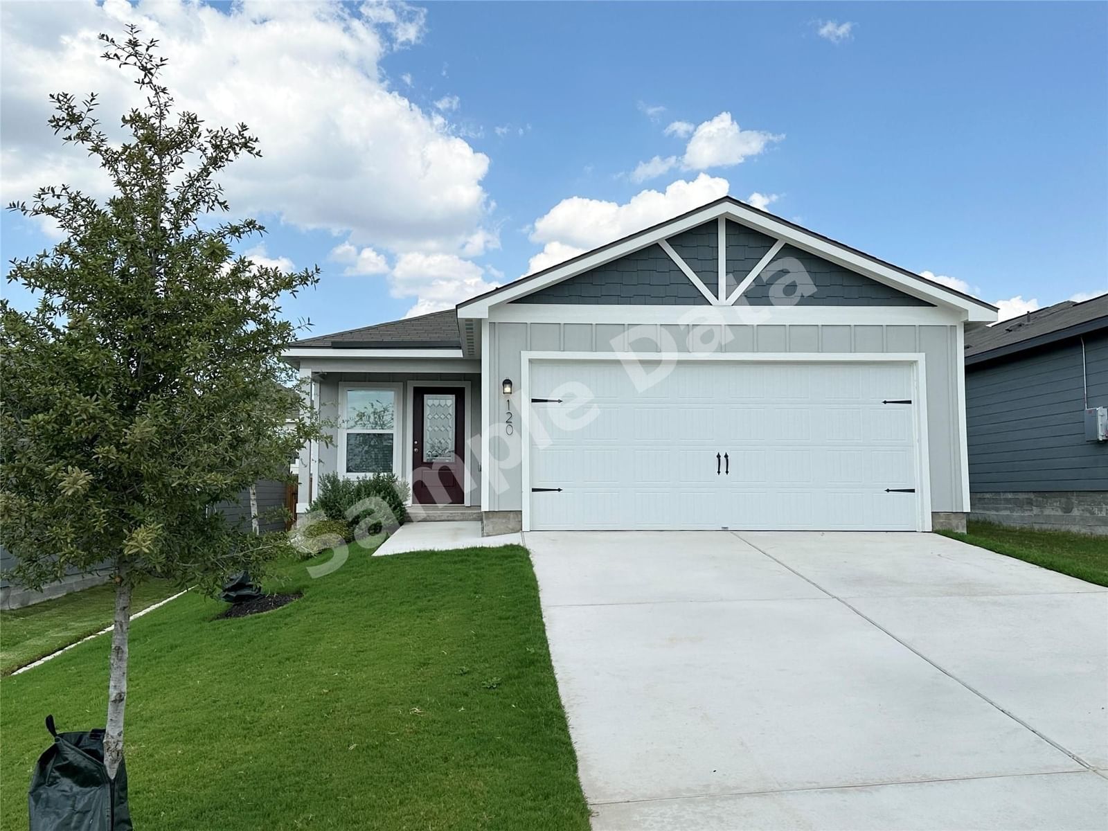 Photo of 120 Morrison DR
