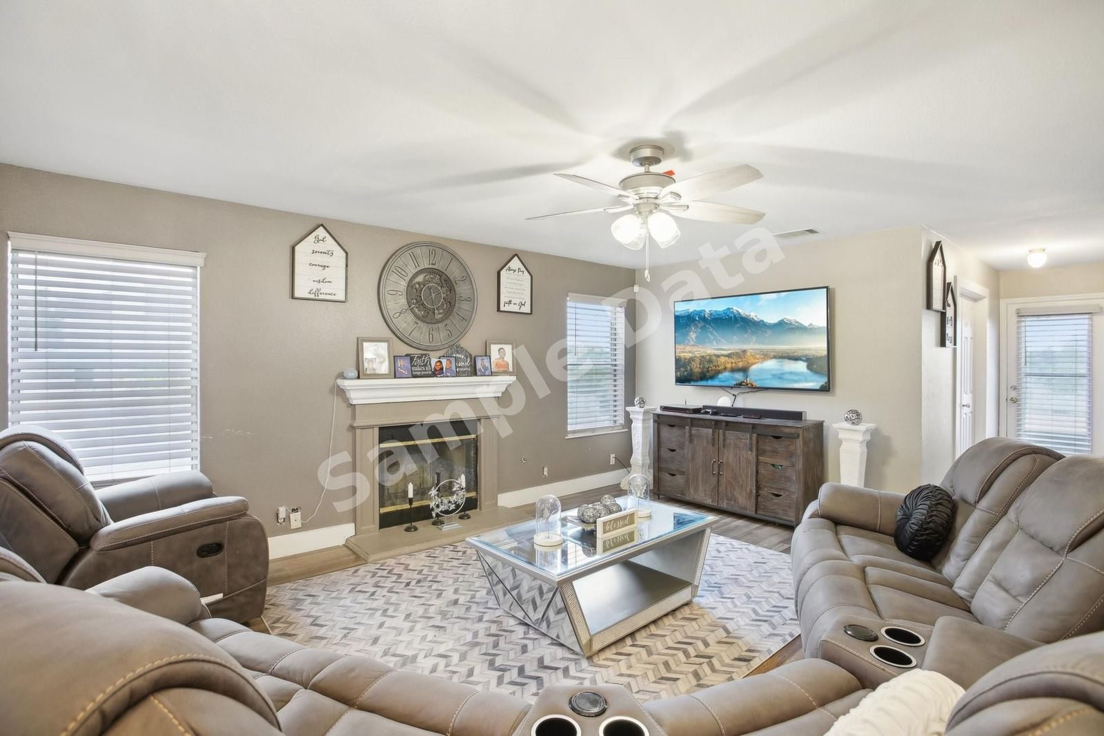 Photo of 301 Estate DR
