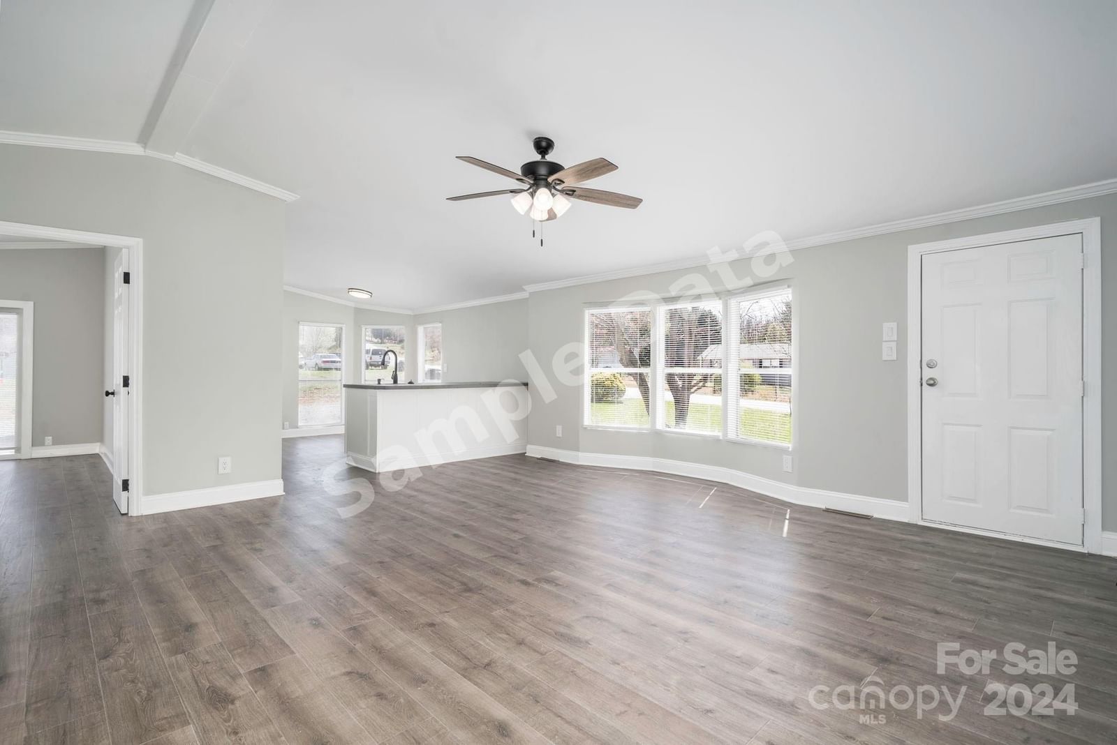 6135 George Hildebran Drive photo 6