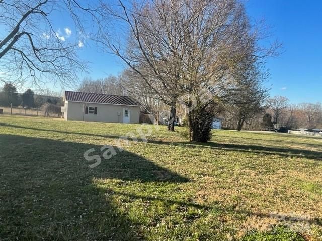 Photo of 7270 Long Island Road