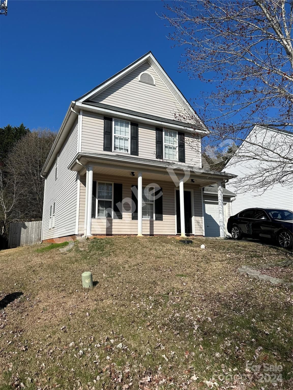 Photo of 610 Trillium Court