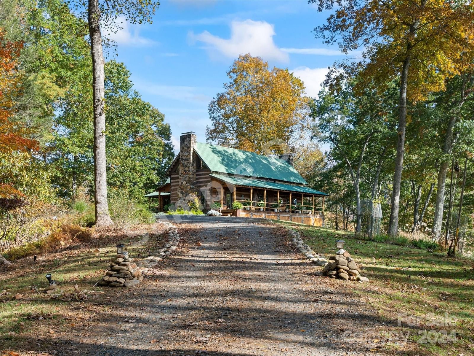 Photo of 698 English Lane