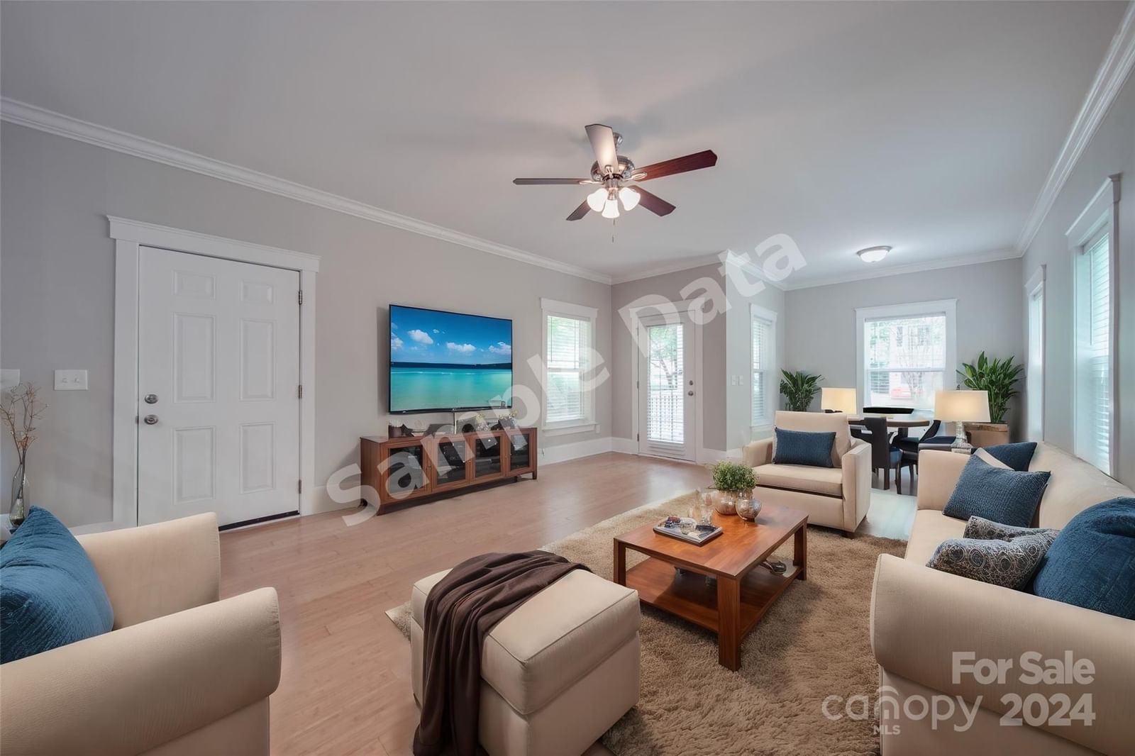 3921 Sky Drive photo 2