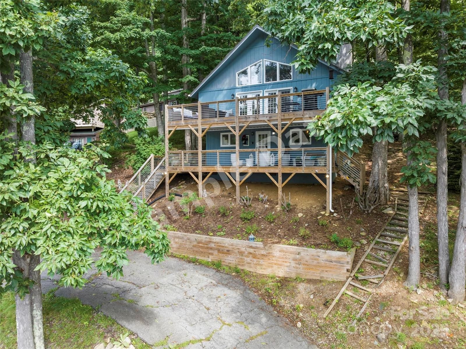 Photo of 1340 Skyland Drive