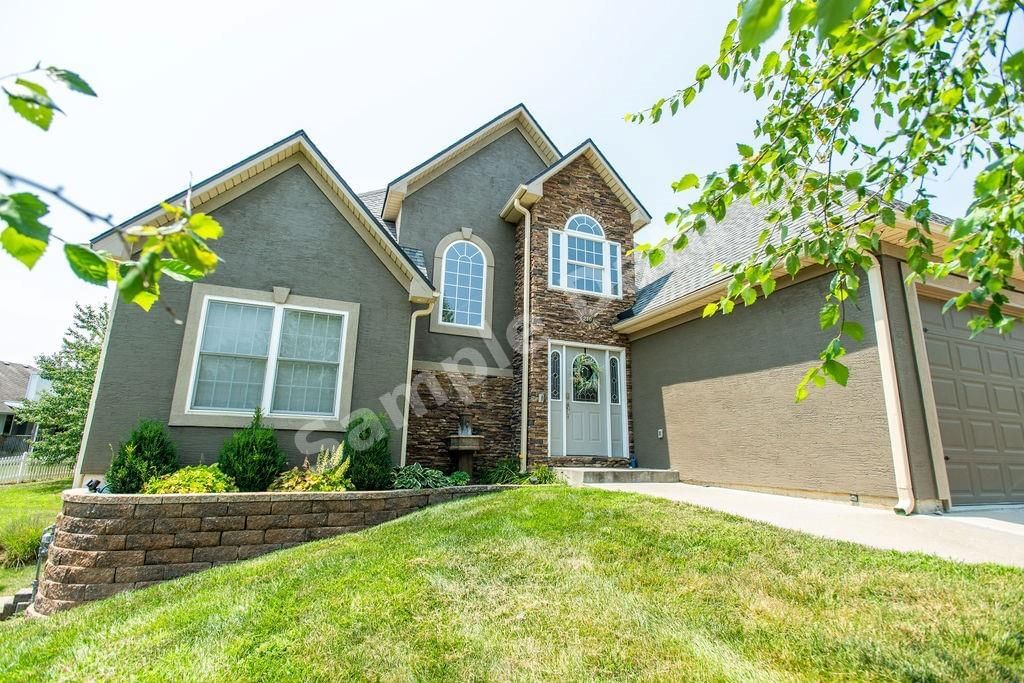 210 Westgate Circle photo 1