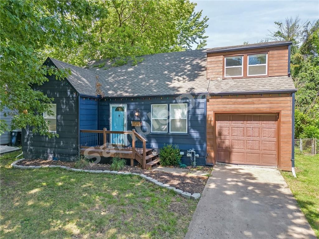 Photo of 928 77th Terrace