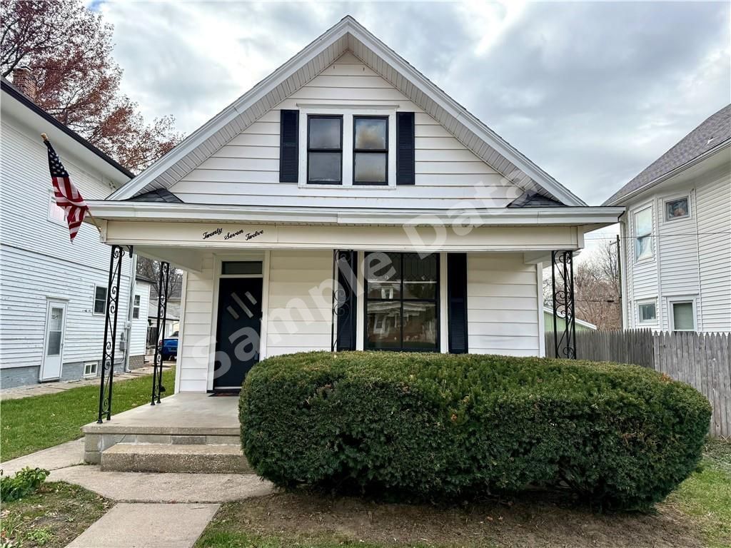 Photo of 2712 Monterey Street