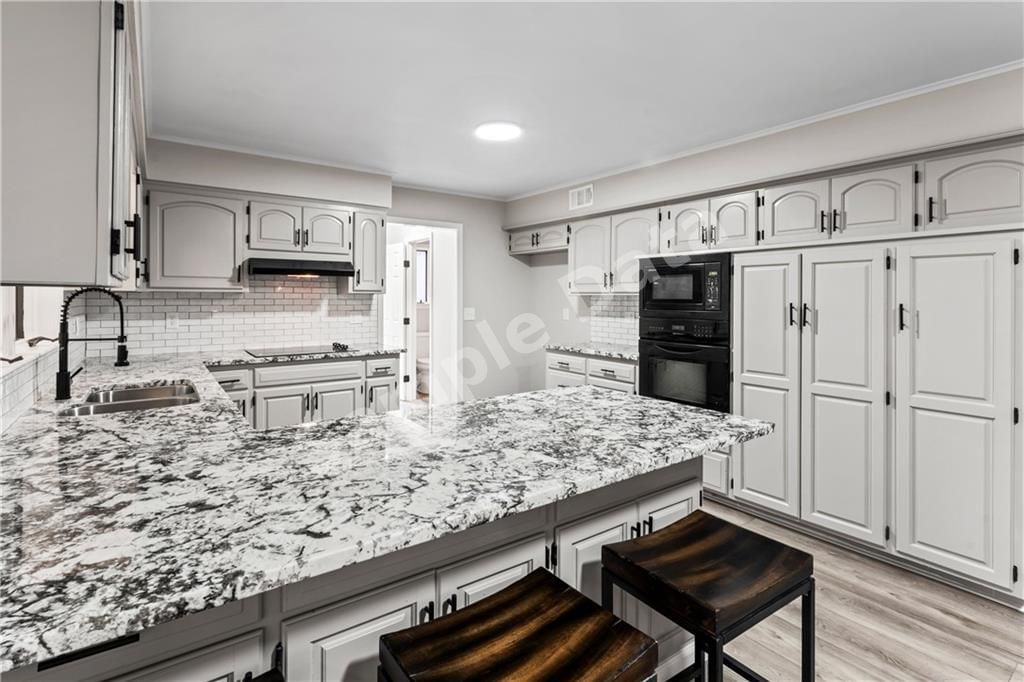 1953 Frontier Lane photo 11
