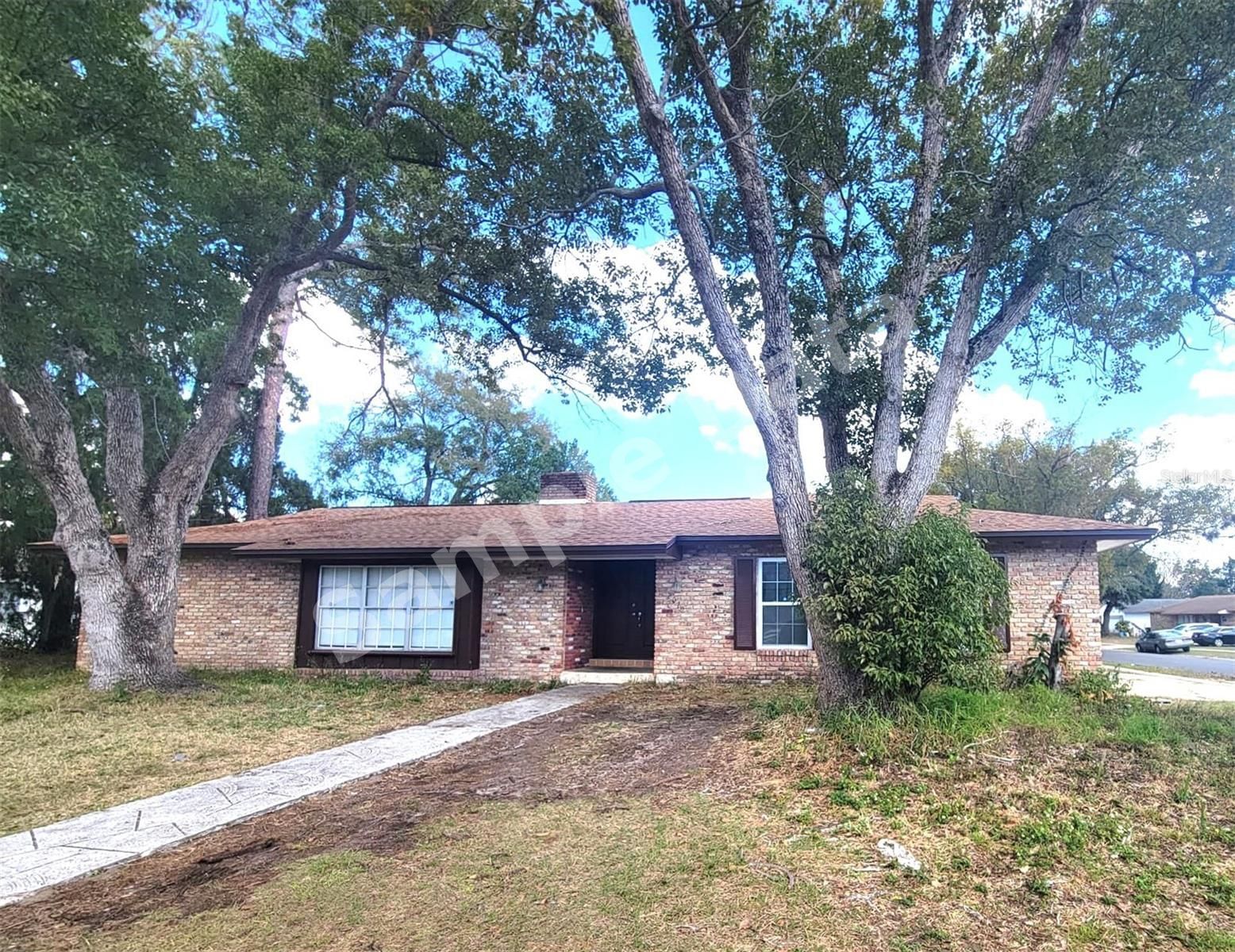 Photo of 2079 Longfellow Court
