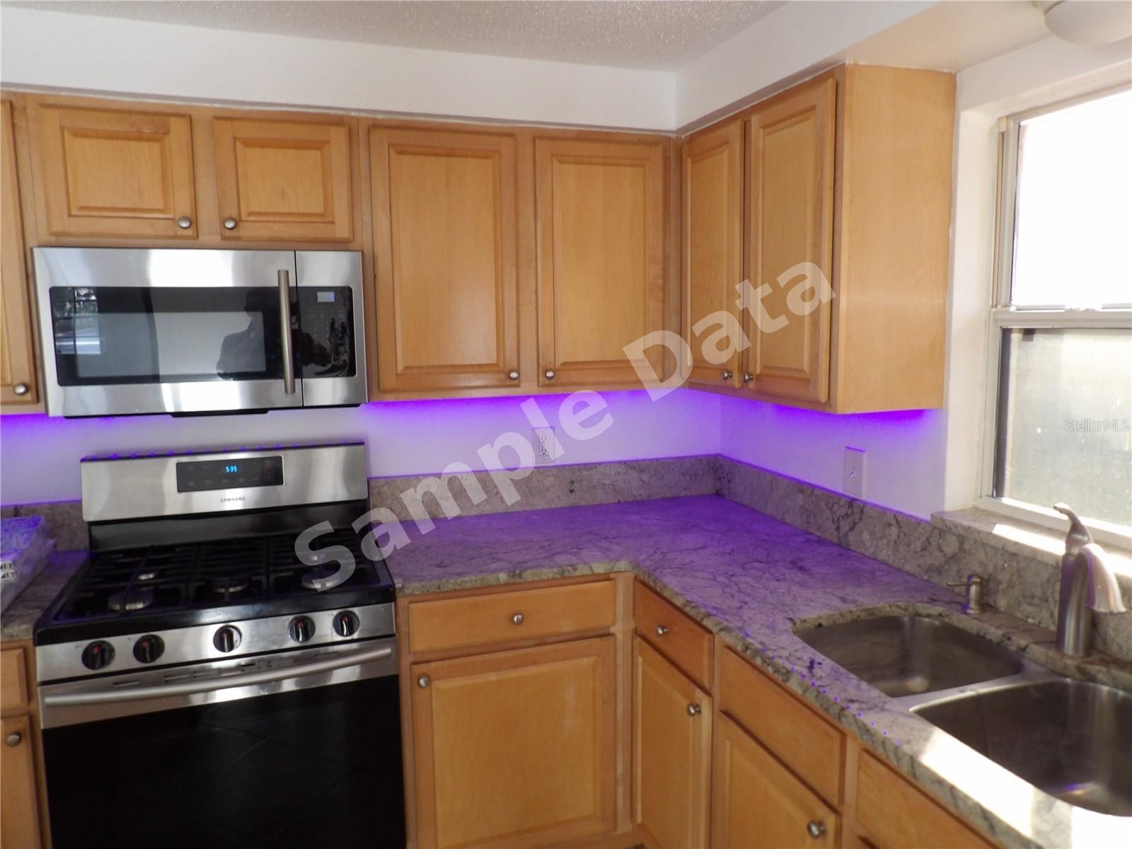 9038 WALSINGHAM ROAD photo 6