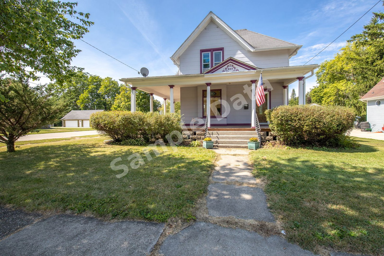Photo of 923 Maple Avenue