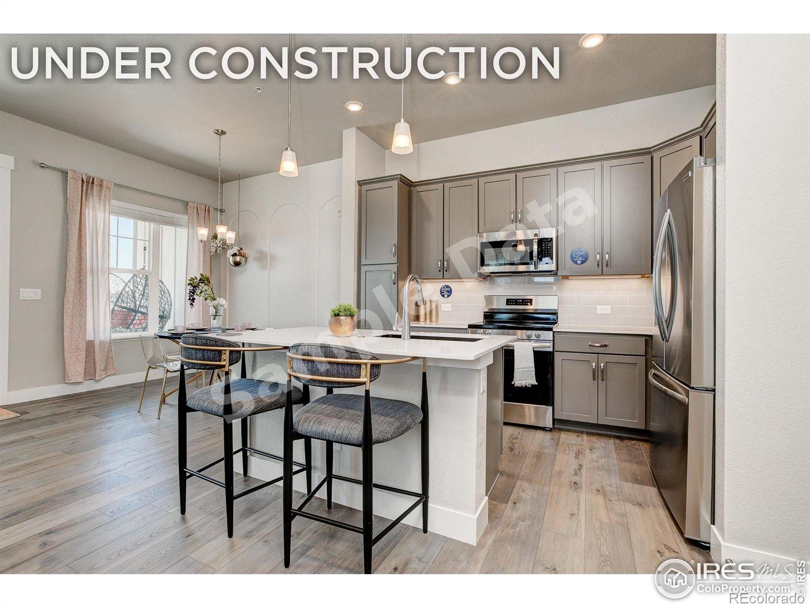 Photo of 6777 Maple Leaf Drive