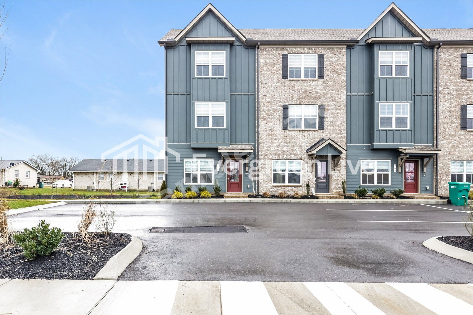 Photo of 748 Elkins Dr