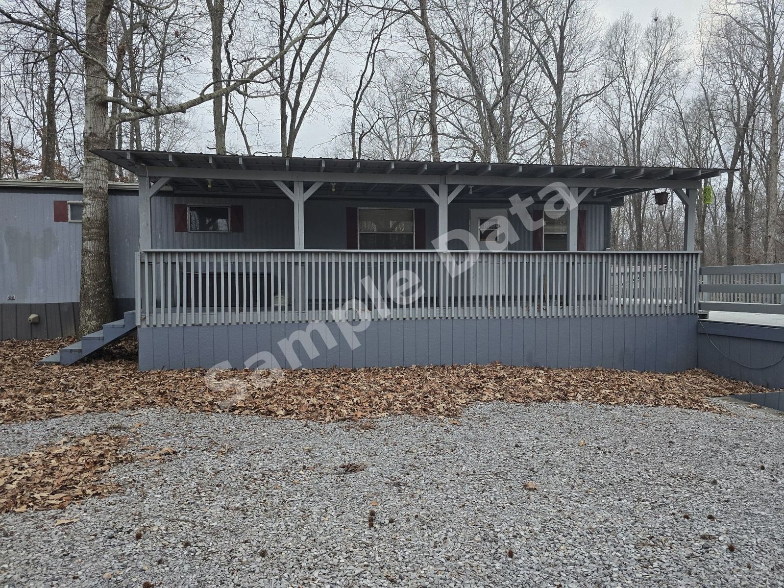 Photo of 5 Lakeshore Ct