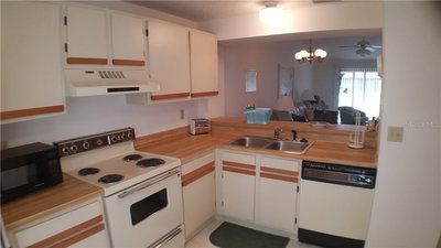 5907 36TH AVENUE Circle, Bradenton, FL, 34209 — photo 2
