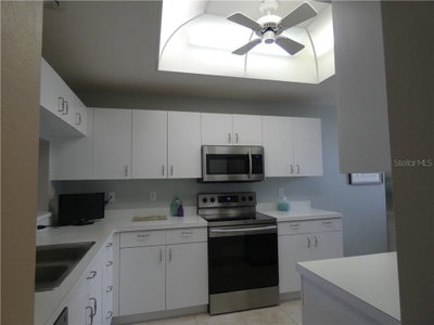 8735 OLDE HICKORY Avenue, SARASOTA, FL, 34238 — photo 2