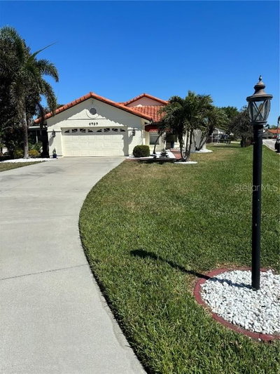 4989 CLUBVIEW Court, Bradenton, FL, 34203 — photo 2