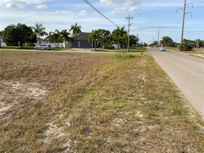 2000 28TH Terrace, Cape Coral, FL, 33914 — photo 2