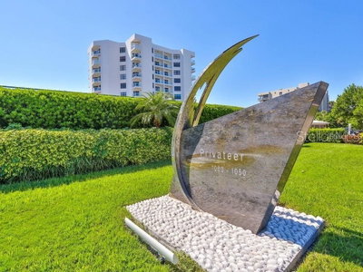 1050 LONGBOAT CLUB Road, Longboat Key, FL, 34228 — photo 2
