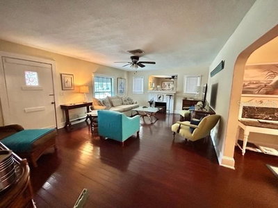 2430 BAHIA VISTA Street, Sarasota, FL, 34239 — photo 2
