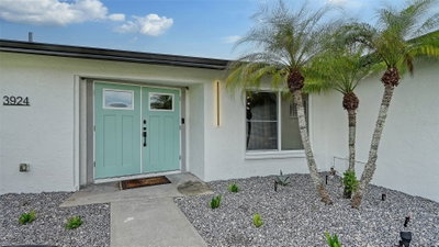 3924 HELENE Street, Sarasota, FL, 34233 — photo 2
