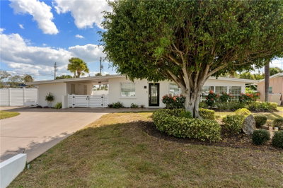 124 FIELD Avenue, Venice, FL, 34285 — photo 2