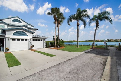 1389 SIESTA BAYSIDE Drive, Sarasota, FL, 34242 — photo 2