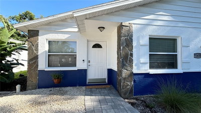 2431 LOMA LINDA Street, Sarasota, FL, 34239 — photo 2