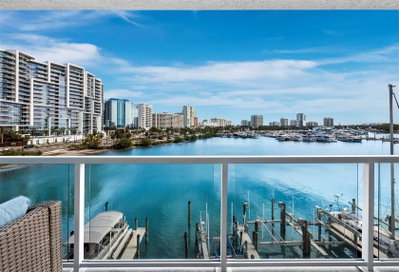 650 GOLDEN GATE Point, Sarasota, FL, 34236 — photo 2