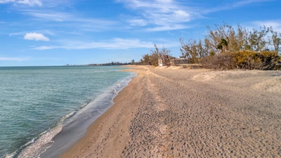8555 HERON LAGOON Circle, Sarasota, FL, 34242 — photo 2