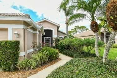9480 FOREST HILLS Circle, Sarasota, FL, 34238 — photo 2